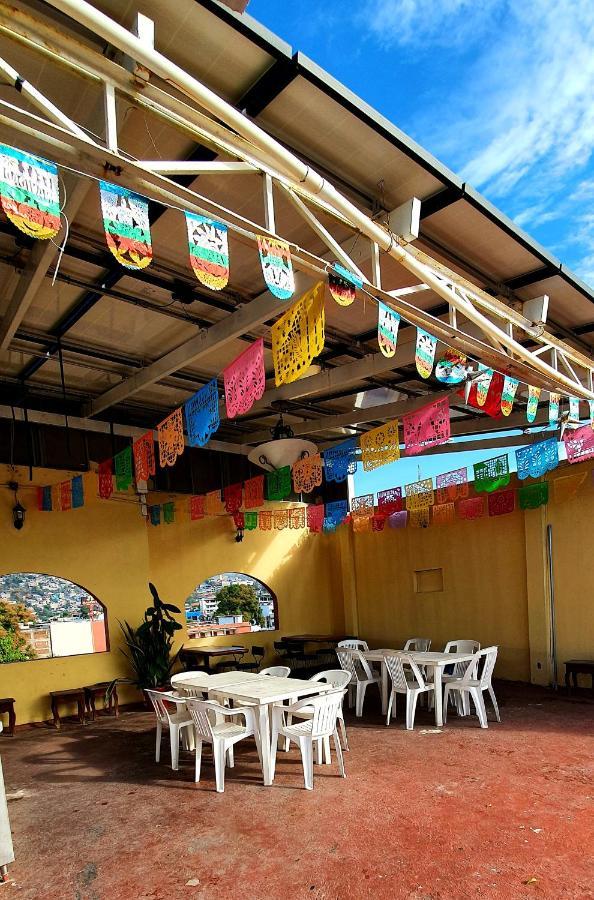 Hotel Corona Zihua Zihuatanejo Kültér fotó